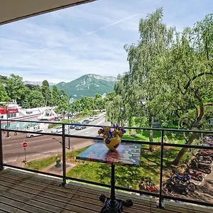 https://take-me-home-le-bois.hotels-rhonealpes.com